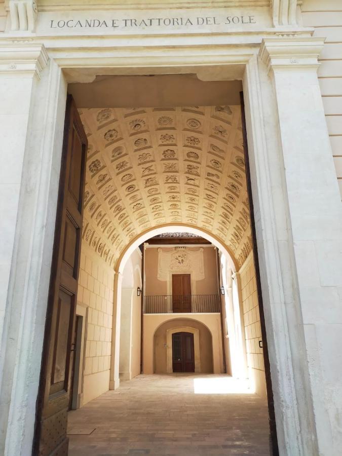 Ferienwohnung La Casa In Centro A LʼAquila Exterior foto